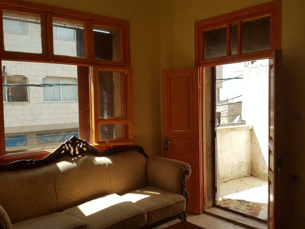 Castle House Apartment Керак Екстериор снимка